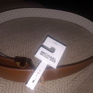 NWT Michael Kors reversible belt